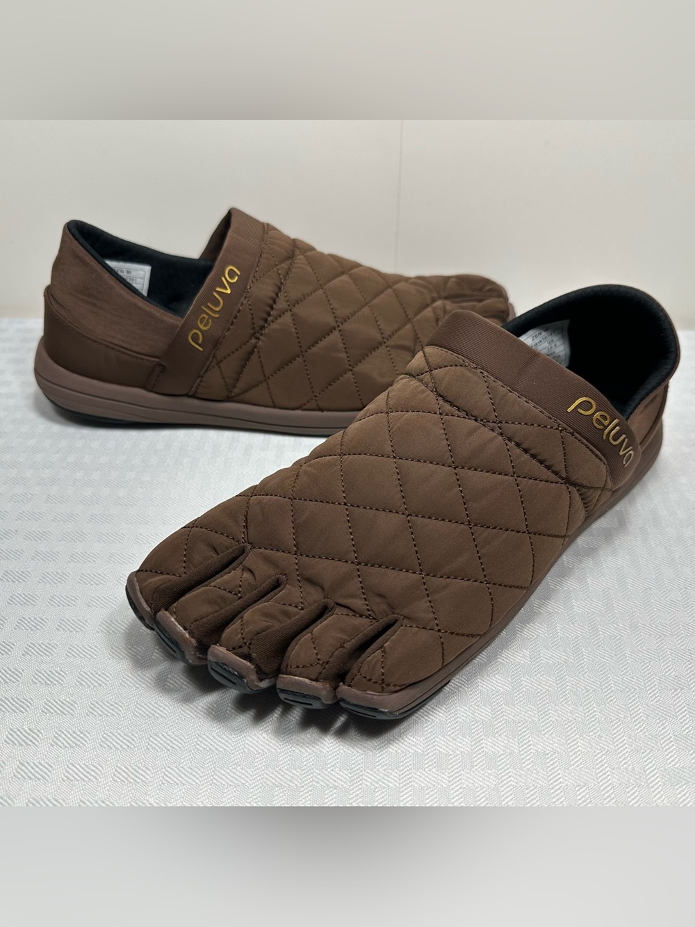 Peluva Womens Zen Shoes Size US 10.5 Brown Quilted Barefoot Slip On PFWW30301
